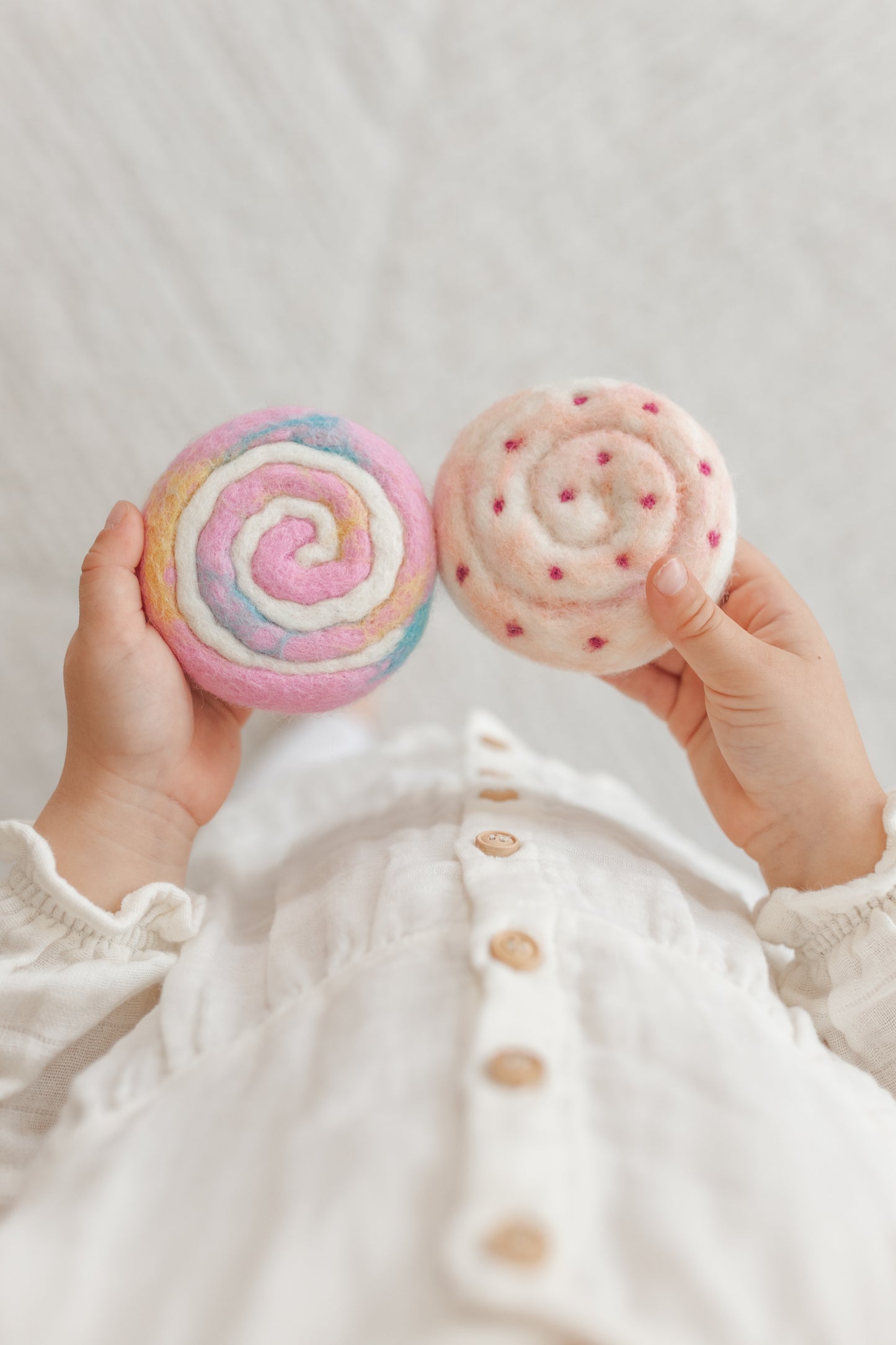 Rainbow sponge slices