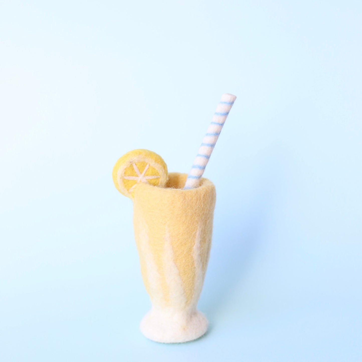 Classic and pink lemonade singles