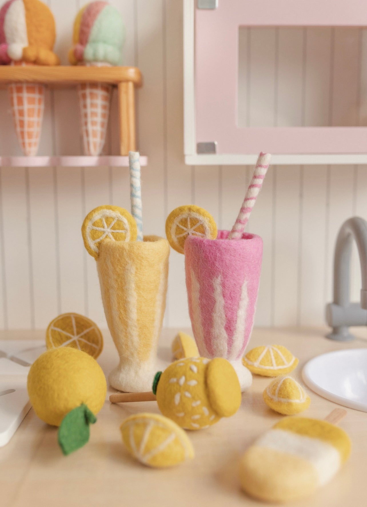 Lemonade stand set - 10 PCE