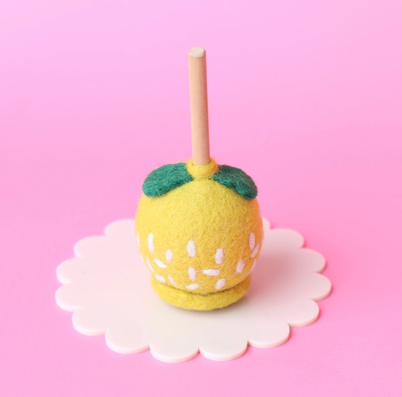Lemon cake pops