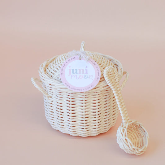 Rattan pot and ladle