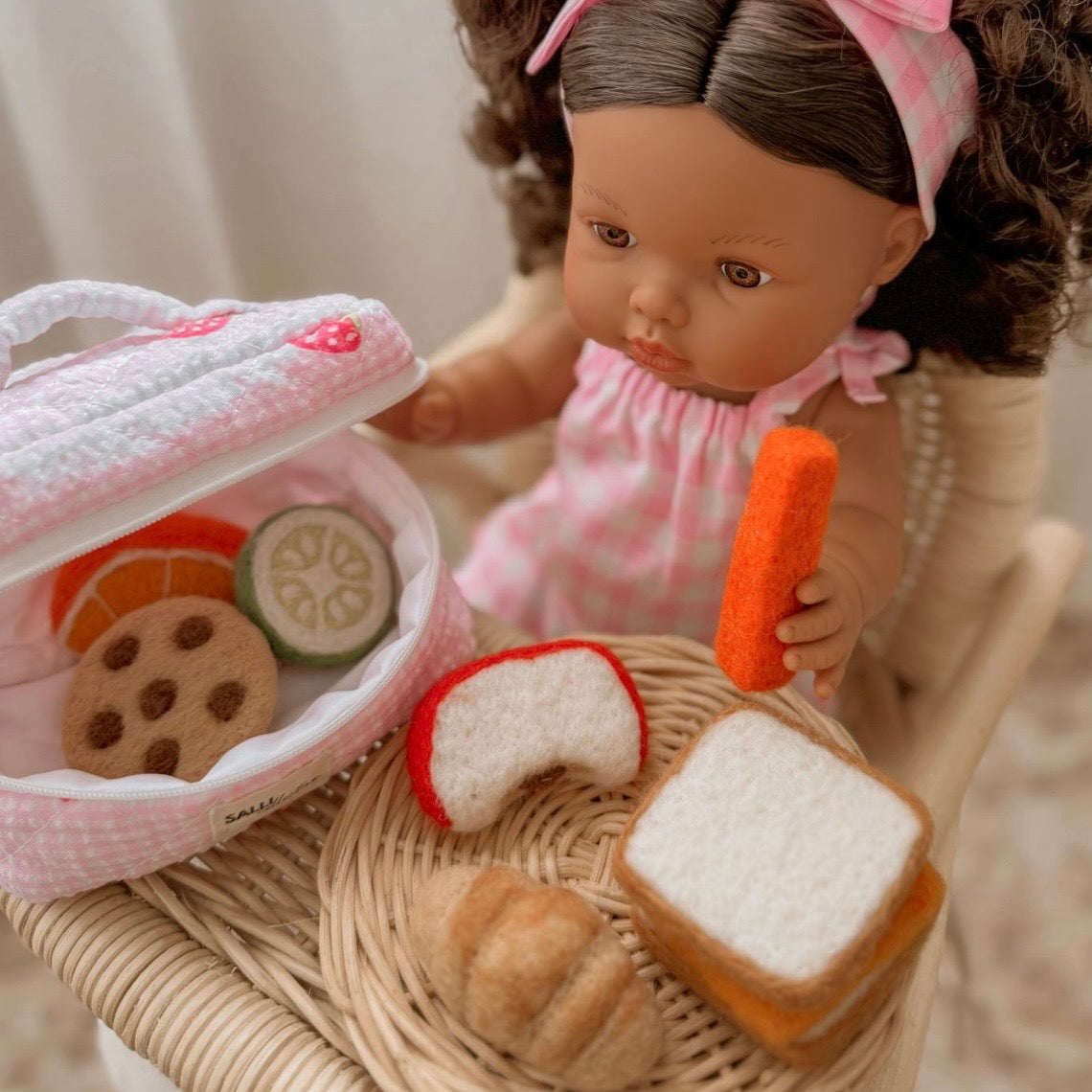 Dolly Lunch pack - Strawberry Fields 8 pce set (ex gst)